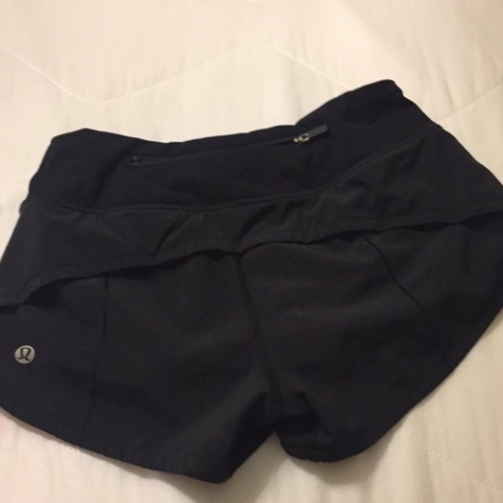 Lulu Lemon (Speed up Shorts)
